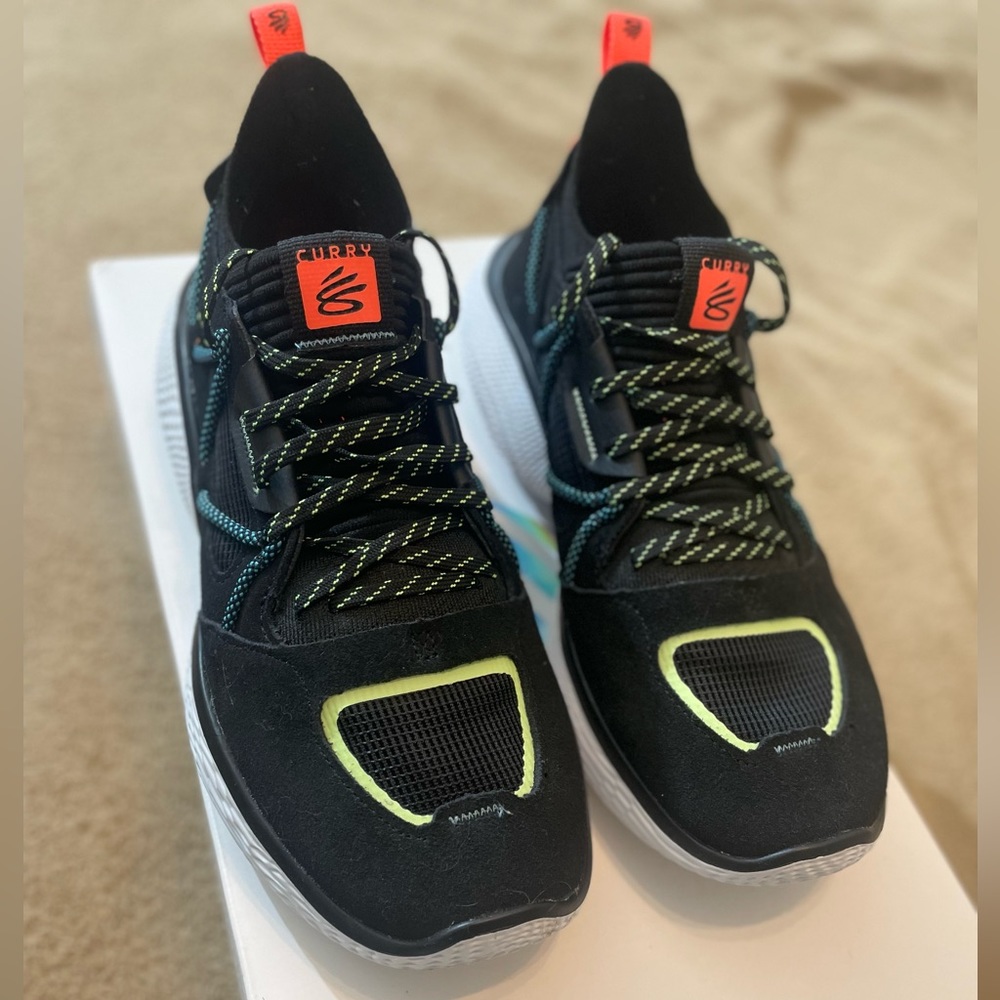Under Armour Curry Flow Cozy - Blk - W 11/M 9.5